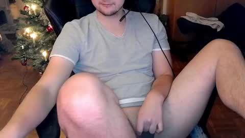 Snapshot of dirty_fun_boy chatting on 12/13/24, 06:27 dirty_fun_boy online show from 12/13/24, 06:27