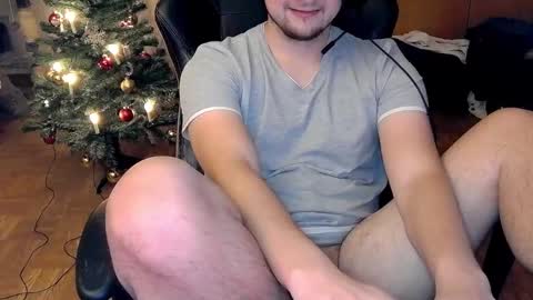 Snapshot of dirty_fun_boy chatting on 12/16/24, 09:09 dirty_fun_boy online show from 12/16/24, 09:09