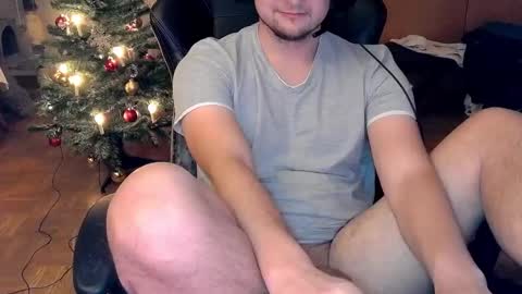 Snapshot of dirty_fun_boy chatting on 12/17/24, 04:32 dirty_fun_boy online show from 12/17/24, 04:32