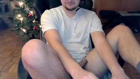 Snapshot of dirty_fun_boy chatting on 01/06/25, 02:14 dirty_fun_boy online show from 01/06/25, 02:14