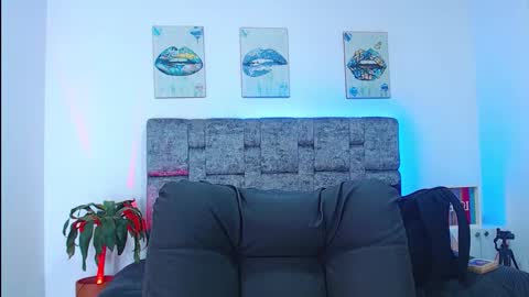 dirty model online show from 09/17/25, 03:52