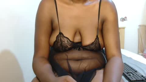 Snapshot of dirty_slutts chatting on 10/27/25, 10:58 sisi and grovin online show from 10/27/25, 10:58