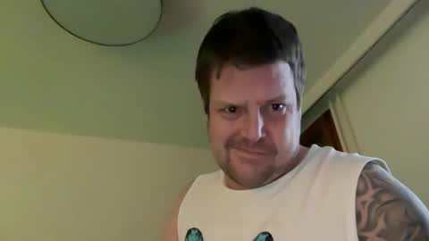 Snapshot of dirtybastard81 chatting on 01/05/25, 03:13 Jan online show from 01/05/25, 03:13