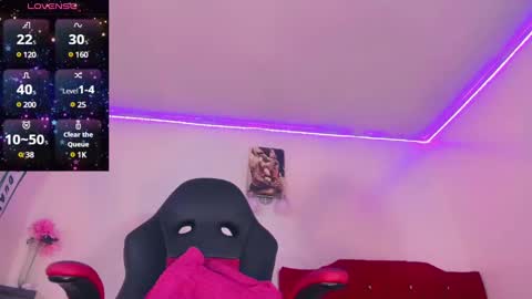 Snapshot of dirtygamesnaomy chatting on 01/21/25, 08:11 Naomy online show from 01/21/25, 08:11