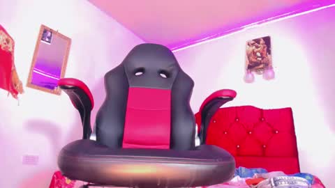 Snapshot of dirtygamesnaomy chatting on 01/28/25, 09:19 Naomy online show from 01/28/25, 09:19