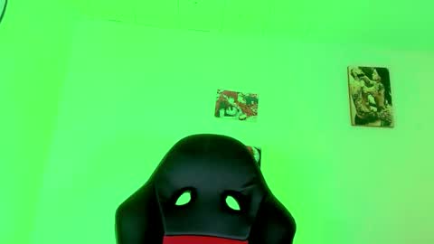 Snapshot of dirtygamesnaomy chatting on 09/26/25, 04:49 Naomy online show from 09/26/25, 04:49