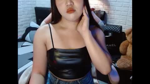 Snapshot of dirtylexa31 chatting on 01/26/25, 05:02 LEXA online show from 01/26/25, 05:02