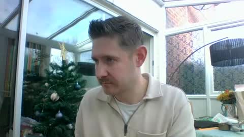 Snapshot of dirtylondon729 chatting on 12/09/24, 11:26 Exhibitionist Ben online show from 12/09/24, 11:26