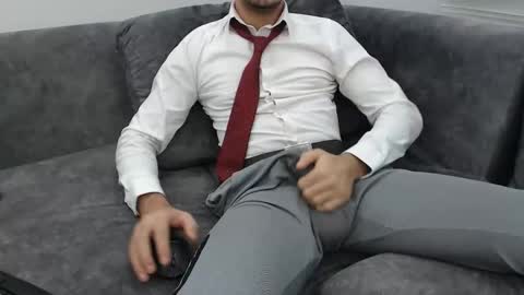 dirtyybooyy77 online show from 11/27/25, 01:57