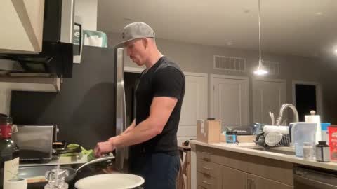 Snapshot of discgolf4life chatting on 09/21/25, 12:12 JustinDulgeXXX online show from 09/21/25, 12:12