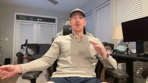 Snapshot of discgolf4life chatting on 11/05/25, 03:39 JustinDulgeXXX online show from 11/05/25, 03:39