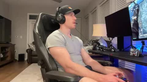 Snapshot of discgolf4life chatting on 02/20/26, 03:58 JustinDulgeXXX online show from 02/20/26, 03:58