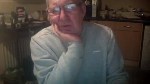 Snapshot of discovery63 chatting on 12/31/24, 07:51 discovery63 online show from 12/31/24, 07:51