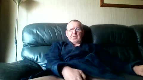 Snapshot of discovery63 chatting on 01/08/25, 02:46 discovery63 online show from 01/08/25, 02:46