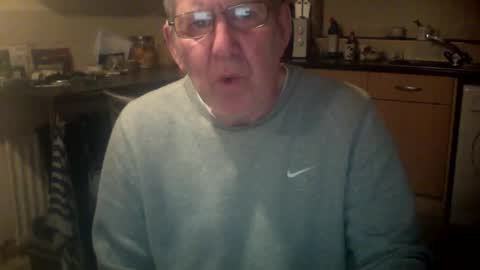 Snapshot of discovery63 chatting on 03/11/25, 07:36 discovery63 online show from 03/11/25, 07:36