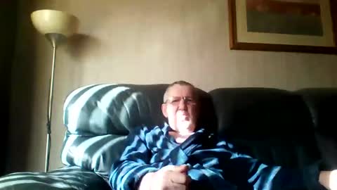 Snapshot of discovery63 chatting on 03/12/25, 10:26 discovery63 online show from 03/12/25, 10:26