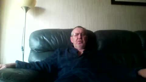 Snapshot of discovery63 chatting on 02/22/26, 11:53 discovery63 online show from 02/22/26, 11:53