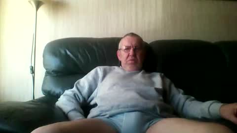 Snapshot of discovery63 chatting on 03/21/26, 03:04 discovery63 online show from 03/21/26, 03:04