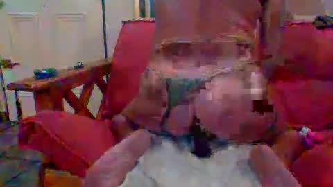 Snapshot of discretopasivo chatting on 03/10/26, 03:11 discretopasivo online show from 03/10/26, 03:11