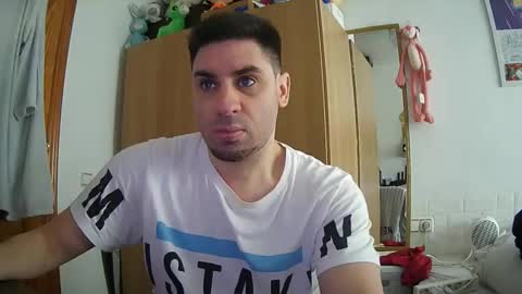 Snapshot of diselobienclaro chatting on 12/21/25, 12:56 diselobienclaro online show from 12/21/25, 12:56