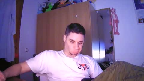Snapshot of diselobienclaro chatting on 12/22/25, 10:40 diselobienclaro online show from 12/22/25, 10:40