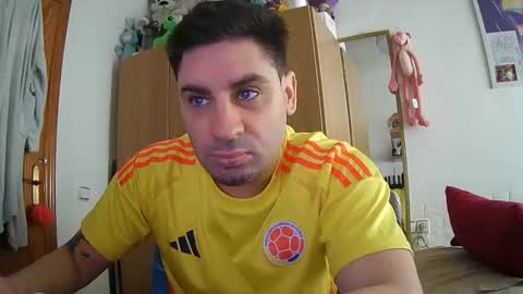 Snapshot of diselobienclaro chatting on 03/06/26, 01:18 diselobienclaro online show from 03/06/26, 01:18