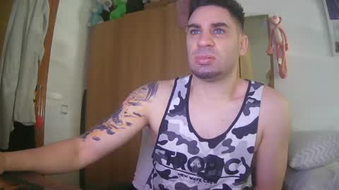 Snapshot of diselobienclaro chatting on 04/22/26, 12:50 diselobienclaro online show from 04/22/26, 12:50
