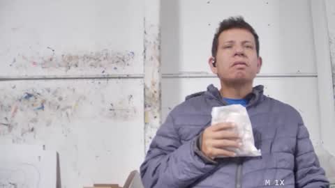 Snapshot of dishtv4all chatting on 11/16/25, 05:29 sexyguy online show from 11/16/25, 05:29