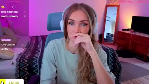 JASMINE online show from 11/13/25, 03:49