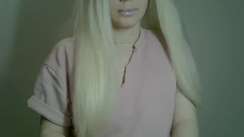 Snapshot of ditamilton chatting on 02/12/25, 08:40 DitaMilton online show from 02/12/25, 08:40