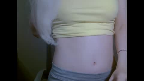 Snapshot of ditamilton chatting on 10/24/25, 06:15 DitaMilton online show from 10/24/25, 06:15