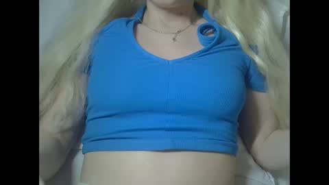 Snapshot of ditamilton chatting on 01/15/26, 07:50 DitaMilton online show from 01/15/26, 07:50