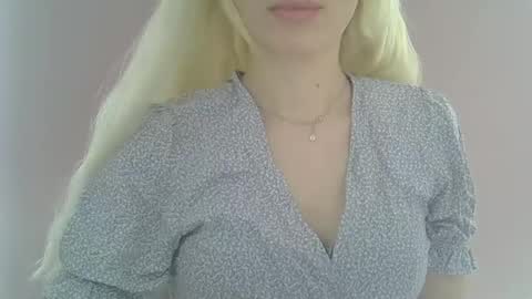 Snapshot of ditamilton chatting on 02/25/26, 10:58 DitaMilton online show from 02/25/26, 10:58