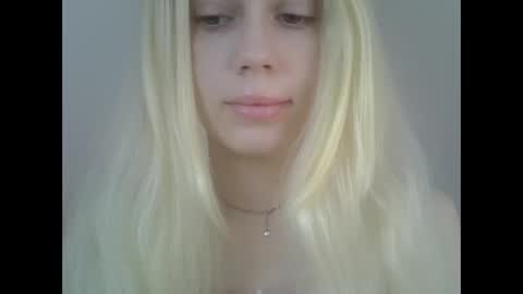 DitaMilton online show from 04/27/26, 08:12