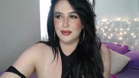 Snapshot of ditta_von_teesee_ chatting on 12/14/24, 08:18 ditta_von_teesee_ online show from 12/14/24, 08:18
