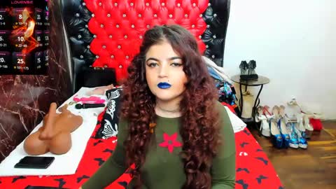 Snapshot of divine_goddess69 chatting on 05/21/26, 01:01 Ana online show from 05/21/26, 01:01