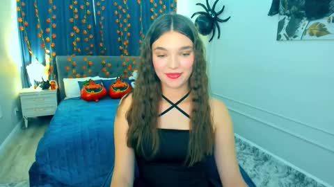 Snapshot of divineamour chatting on 10/14/25, 12:50 Hannah online show from 10/14/25, 12:50