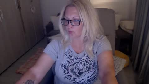 Alexxa online show from 05/25/26, 07:20