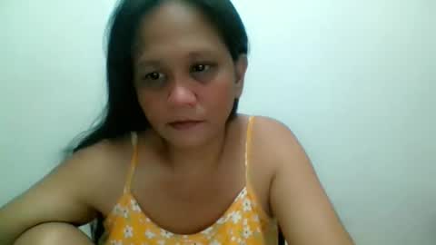 Snapshot of divinegrace10 chatting on 10/10/25, 12:15     Divine Grace Close To Your Hear online show from 10/10/25, 12:15