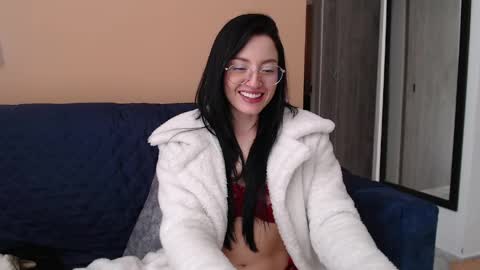 Hera online show from 05/11/26, 04:04