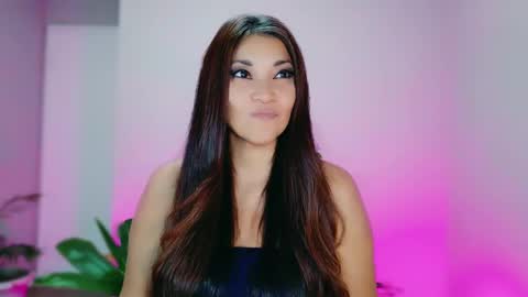 Snapshot of divinelynn chatting on 11/12/25, 07:03 DivineLynn online show from 11/12/25, 07:03