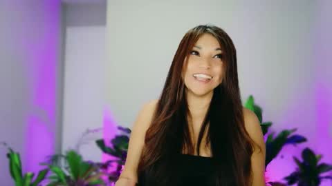 Snapshot of divinelynn chatting on 11/26/25, 04:19 DivineLynn online show from 11/26/25, 04:19