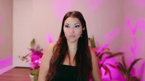 Snapshot of divinelynn chatting on 02/04/26, 06:14 DivineLynn online show from 02/04/26, 06:14