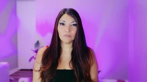 Snapshot of divinelynn chatting on 02/26/26, 01:10 DivineLynn online show from 02/26/26, 01:10