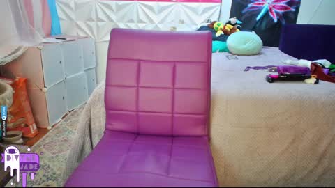 Snapshot of divynejade chatting on 12/09/24, 12:45 Jade Divyne online show from 12/09/24, 12:45