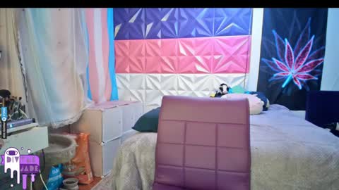 Snapshot of divynejade chatting on 12/24/24, 10:55 Jade Divyne online show from 12/24/24, 10:55