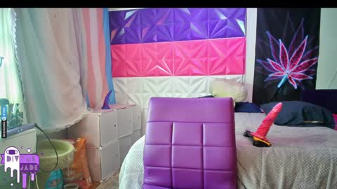 Snapshot of divynejade chatting on 12/28/24, 03:58 Jade Divyne online show from 12/28/24, 03:58