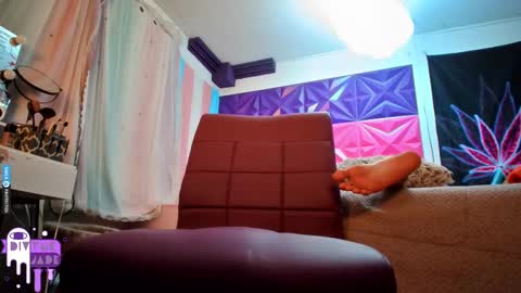 Snapshot of divynejade chatting on 02/23/25, 10:17 Jade Divyne online show from 02/23/25, 10:17