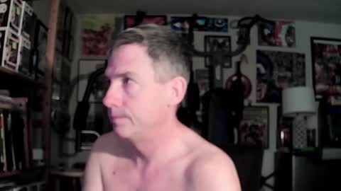 Snapshot of dix_handley_50 chatting on 12/17/24, 01:27 dix_handley_50 online show from 12/17/24, 01:27