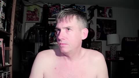 Snapshot of dix_handley_50 chatting on 02/11/25, 01:09 dix_handley_50 online show from 02/11/25, 01:09